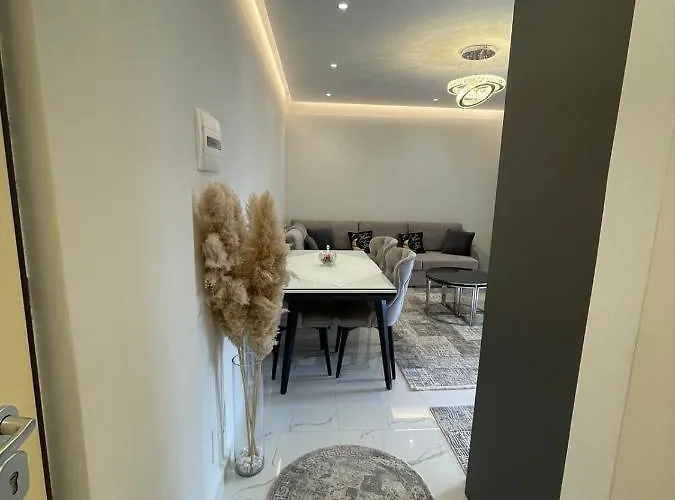 View Apartment! *