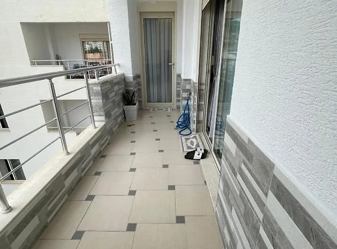 View Apartment! *